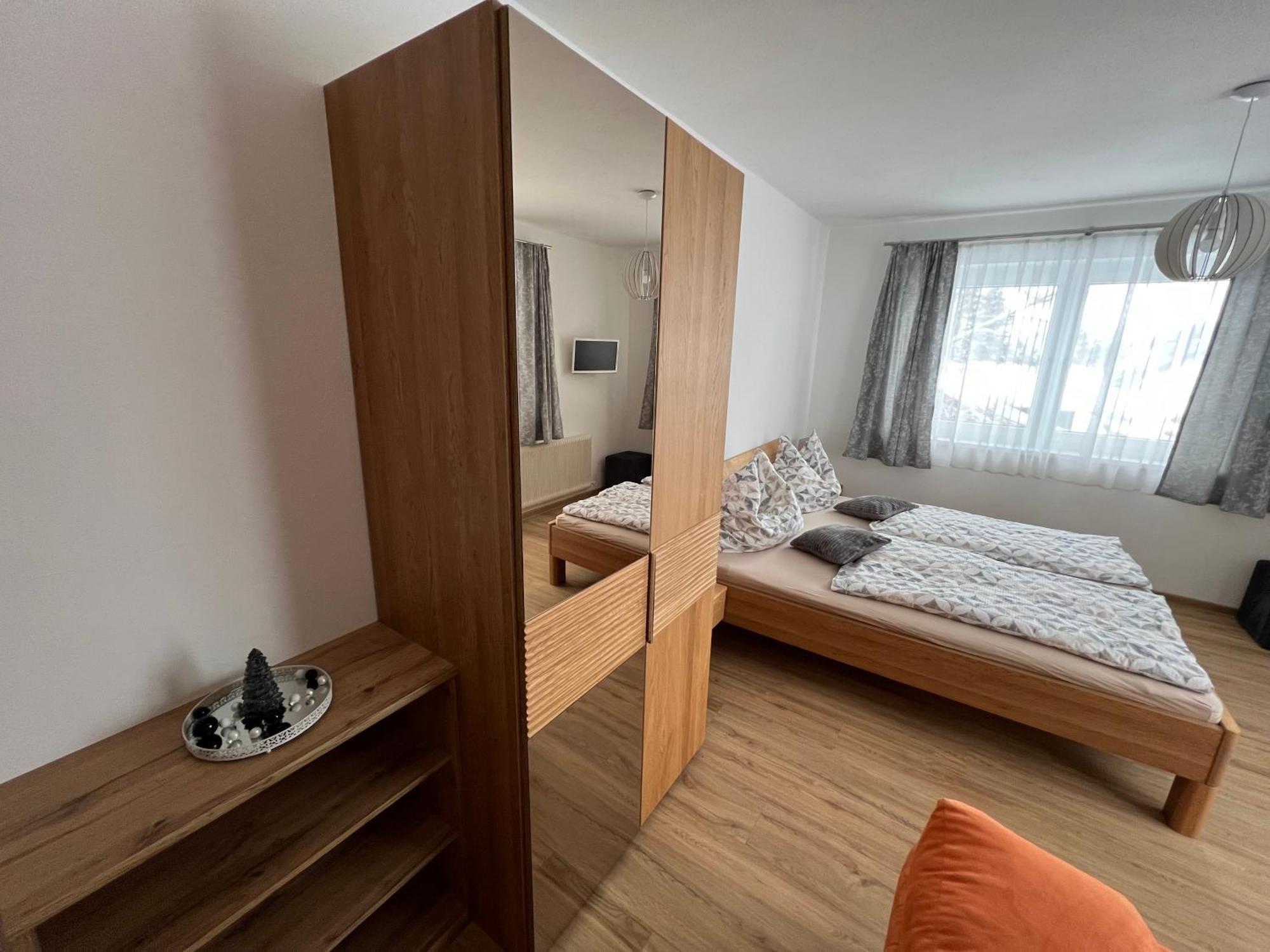 Haus Alpina Ski In & Ski Out Schladming Bagian luar foto