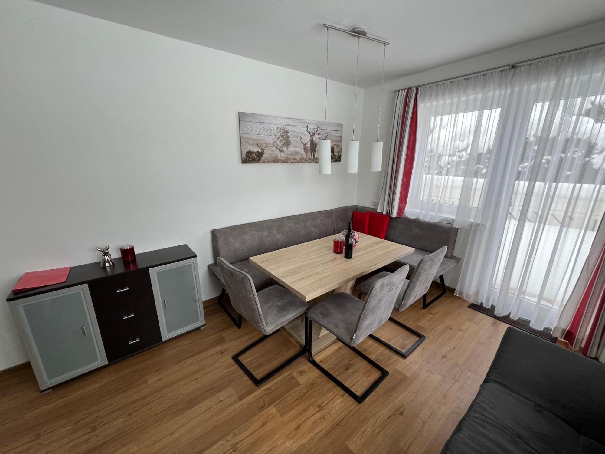 Haus Alpina Ski In & Ski Out Schladming Bagian luar foto