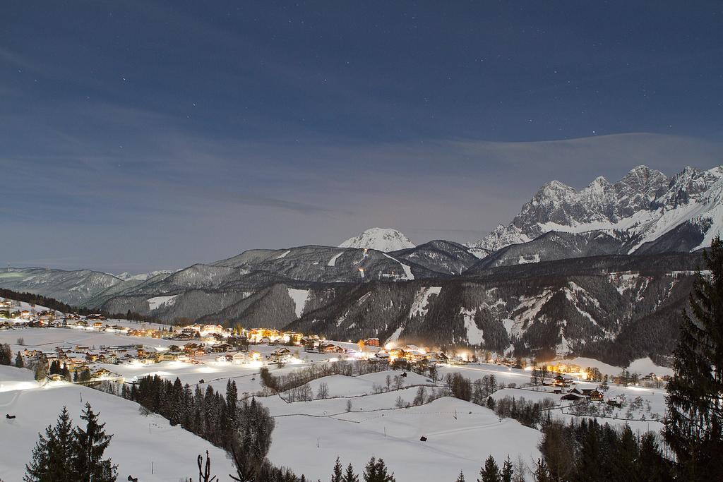 Haus Alpina Ski In & Ski Out Schladming Bagian luar foto